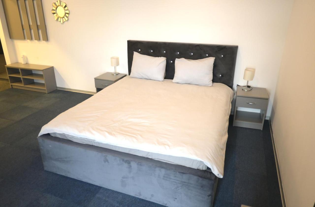 Luana Airport Apartments #4 Otopeni Eksteriør billede